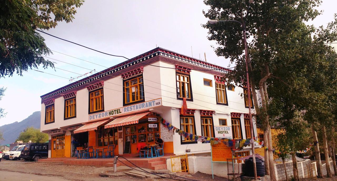 Hotel Deyzor Kaza Dış mekan fotoğraf