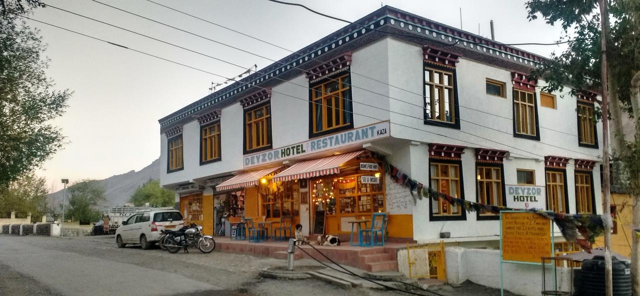 Hotel Deyzor Kaza Dış mekan fotoğraf