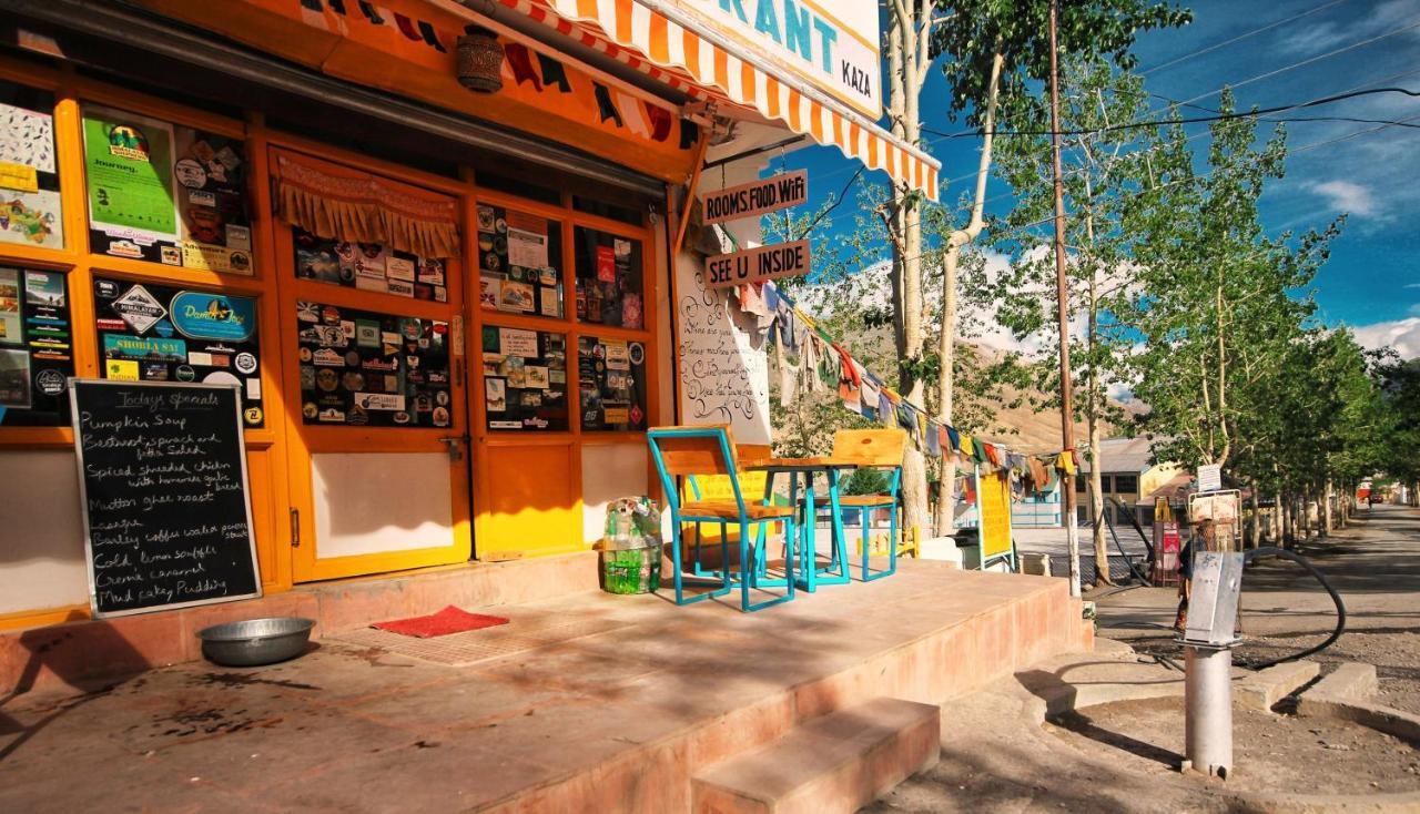 Hotel Deyzor Kaza Dış mekan fotoğraf